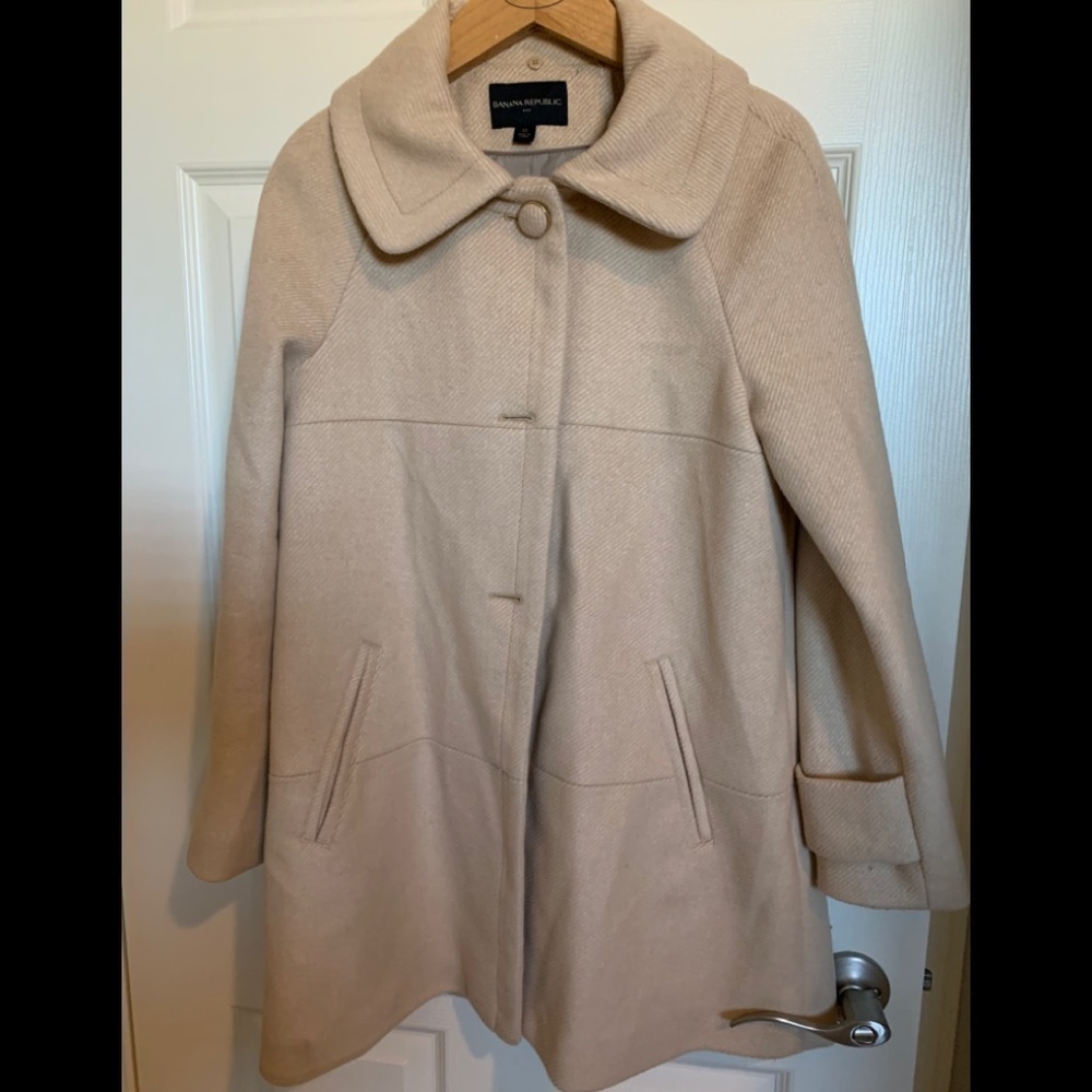 Banana Republic peter pan collar coat